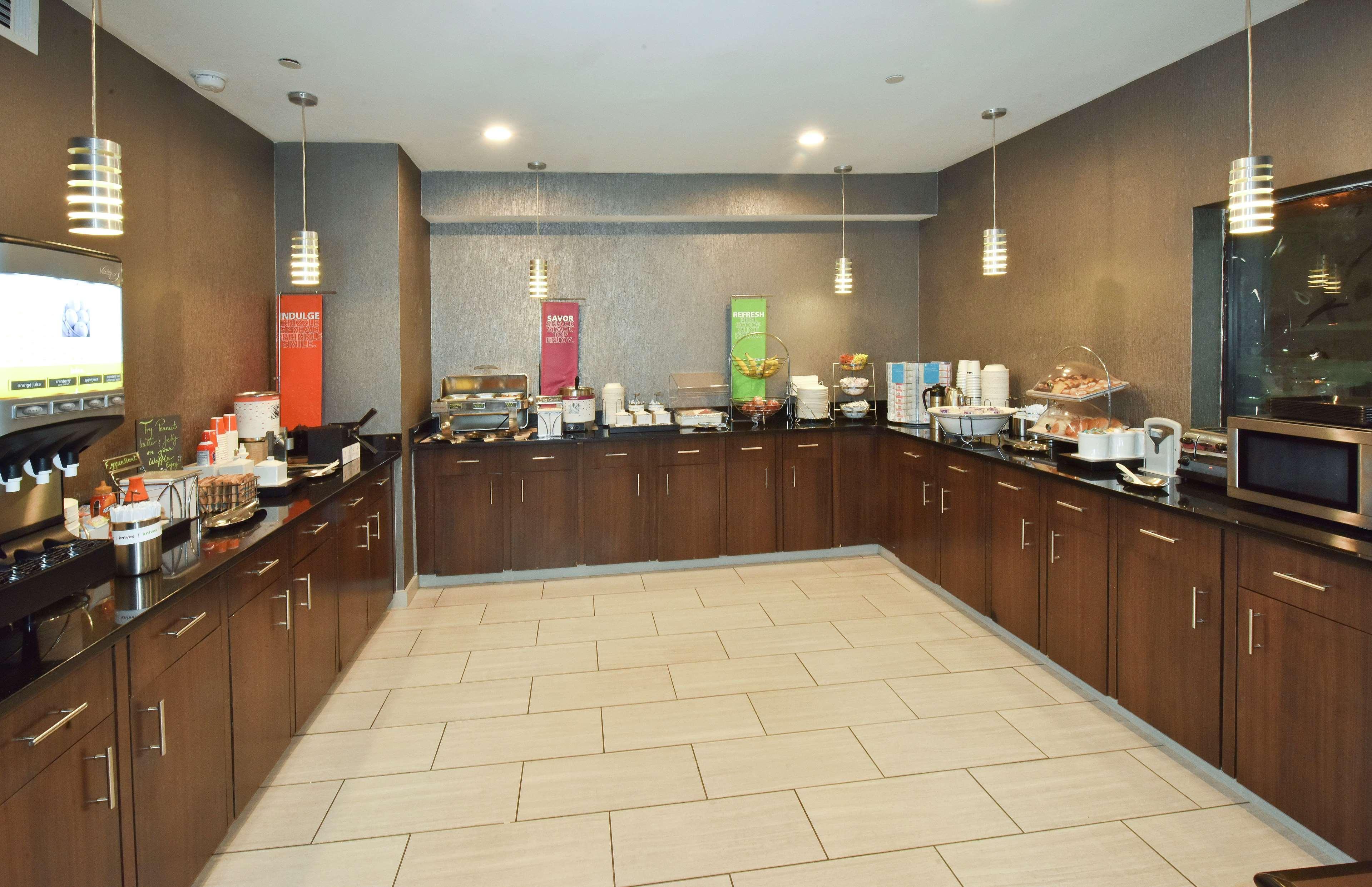 Hampton Inn Madison Eksteriør billede