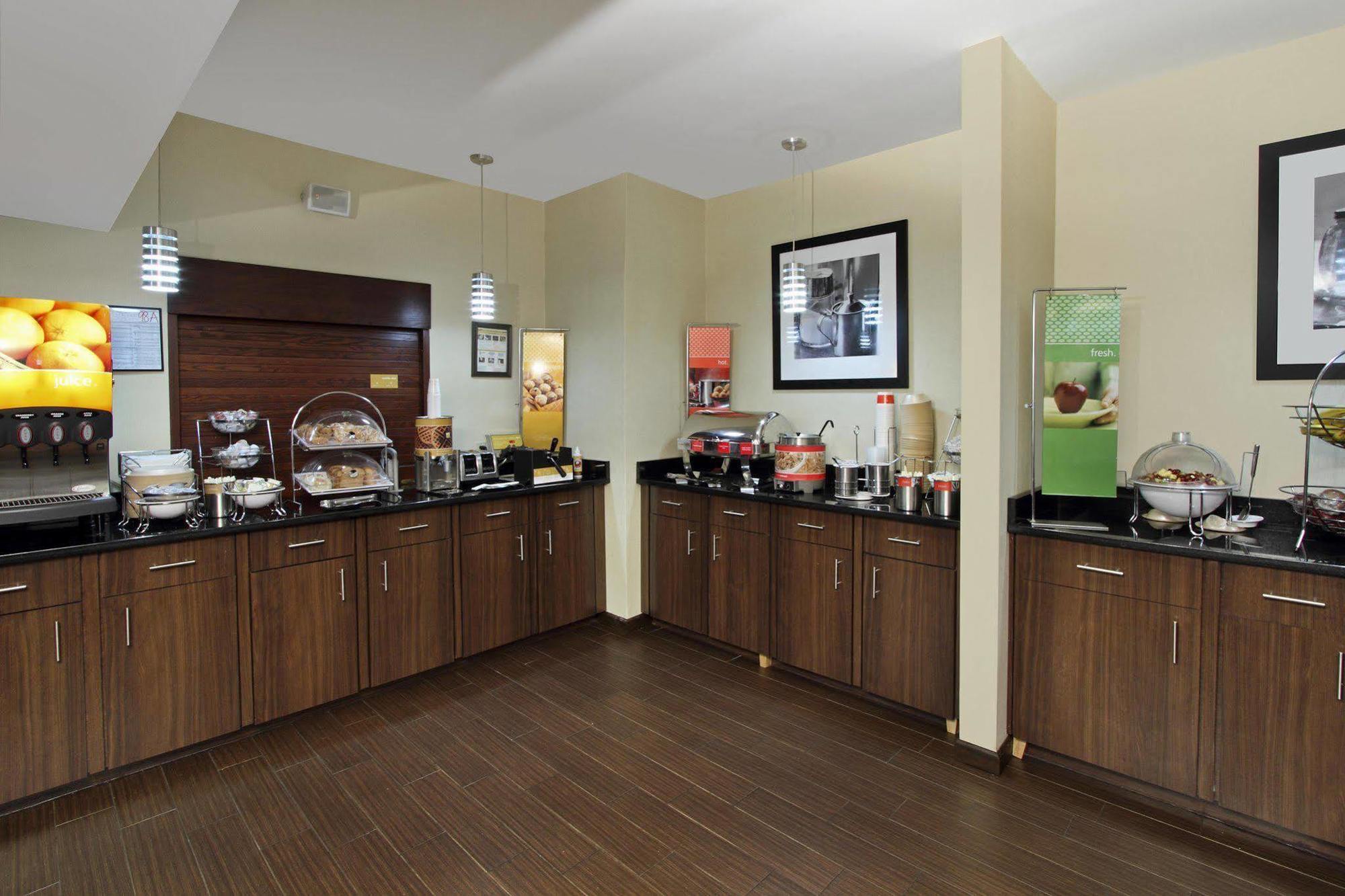 Hampton Inn Madison Eksteriør billede